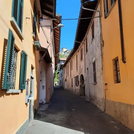 Contrada D'amore Apartment Angera